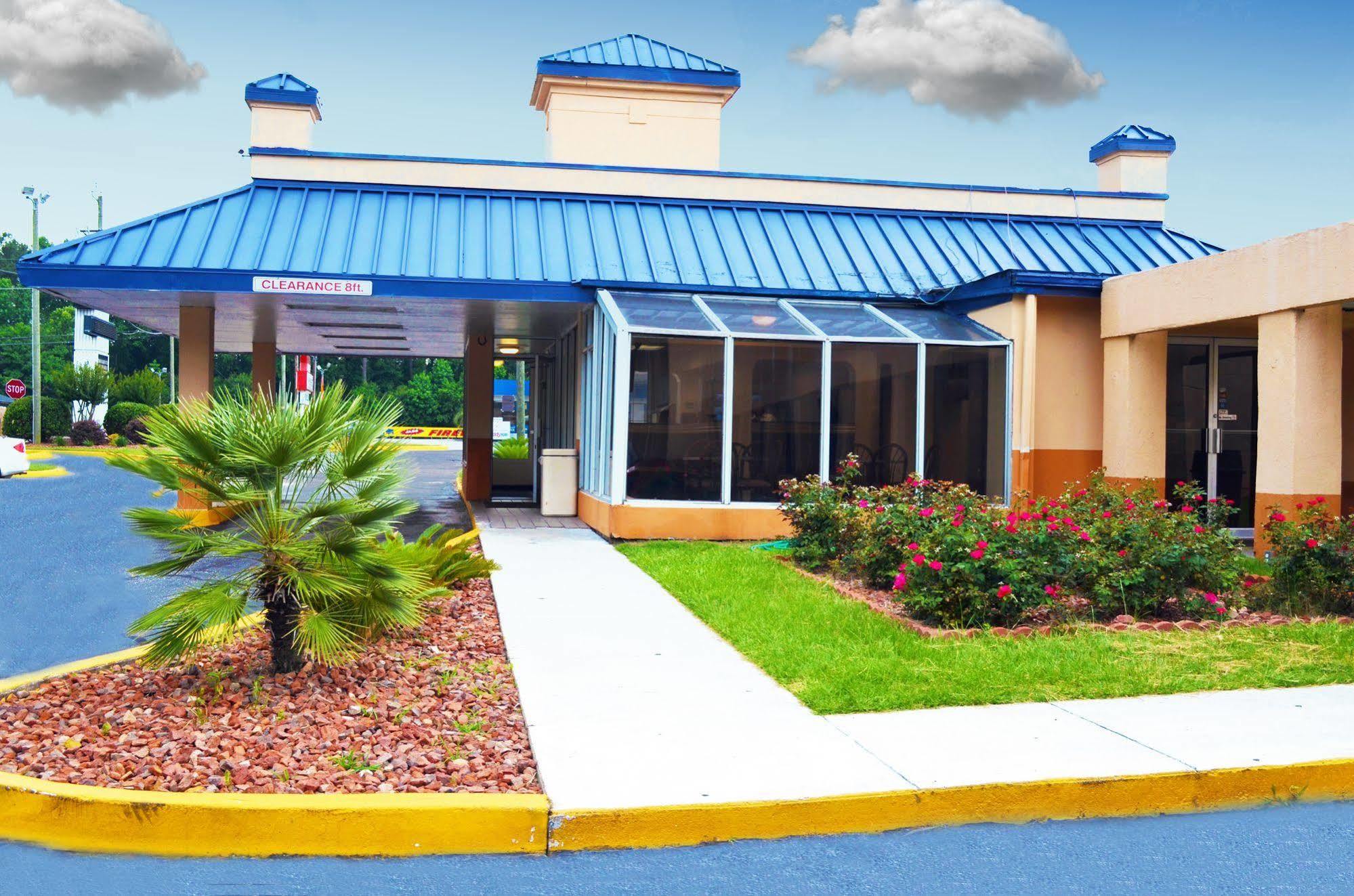 Dillon Express Inn Exterior photo